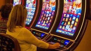 Live Baccarat ဇယား z63 apk တိုက်ရိုက် ကာစီနို dealer ကဒ်ဝေနေပုံ